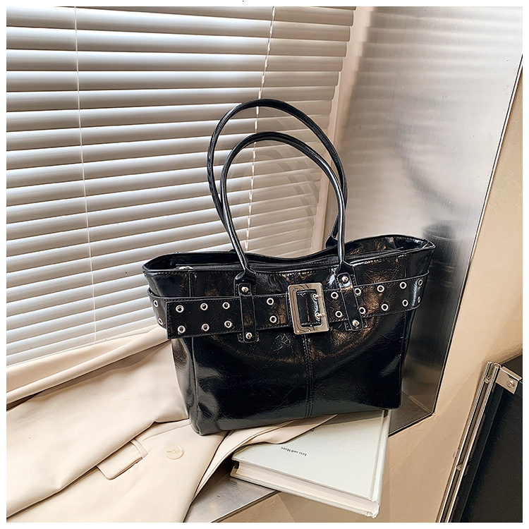 2025S Designer Motorcycle Belt Tote Women New Trendy Fashion Commuter Handbag Large Capacity Korean Shoulder Bag Free Shipping