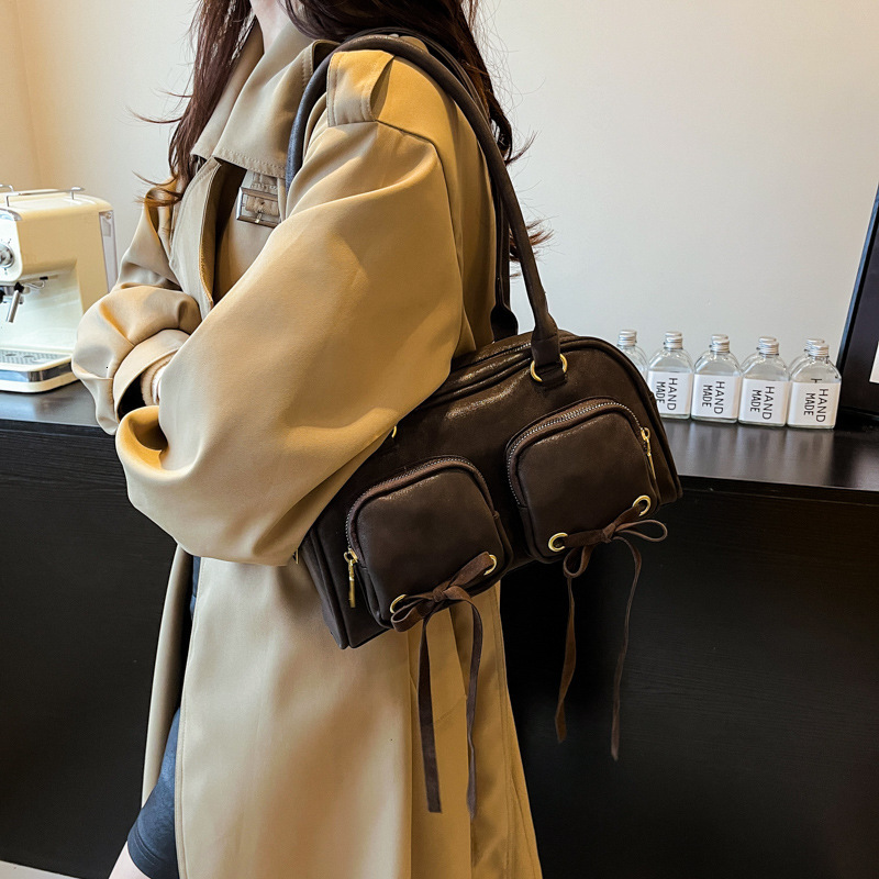 Minimalist Underarm for Women 2025 Winter New Korean Edition Small Handheld Commuter Shoulder Bag