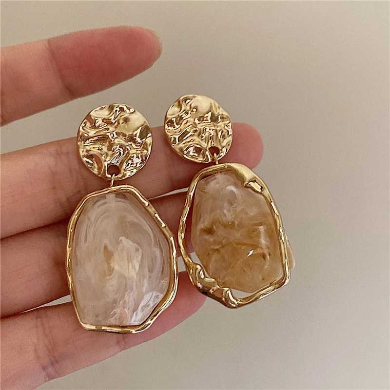 Korea 2024 New Geometry Irregularity Resin Stud Earrings for Women Fashion Wedding Party Jewelry Gift Wholesale Y250510