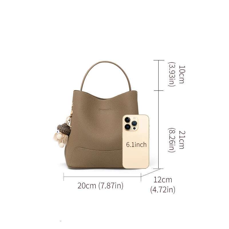 Leather bucket women's 2025 new large capacity shoulder cross-body high-end feeling mother bag