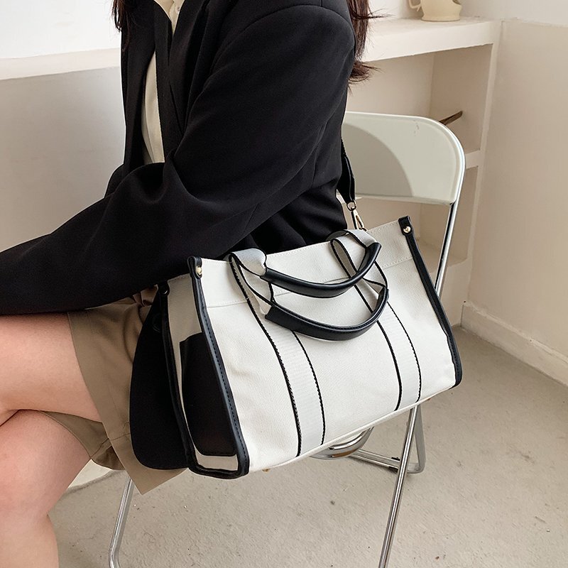 Women's Minimalist Canvas Shoulder Bag Designer New Spliced Contrasting Color Handbag Fashion Chain Crossbody Bag Casual Large Capacity Shopping 