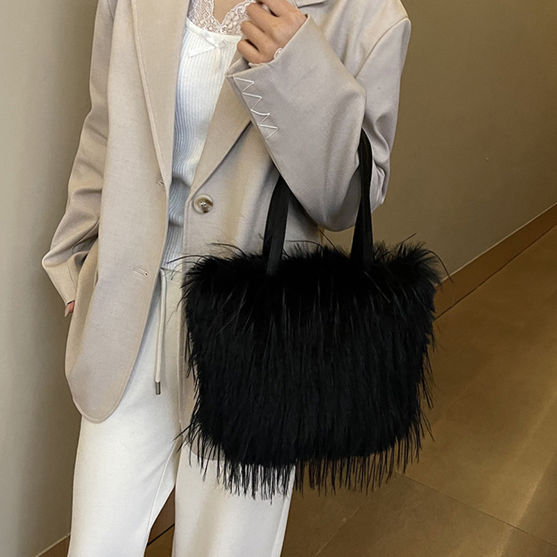 Autumn Winter Turkey Fury 2025 New Collection Forest Sweet and Western Style One Shoulder Handheld Tote Bag Trendy