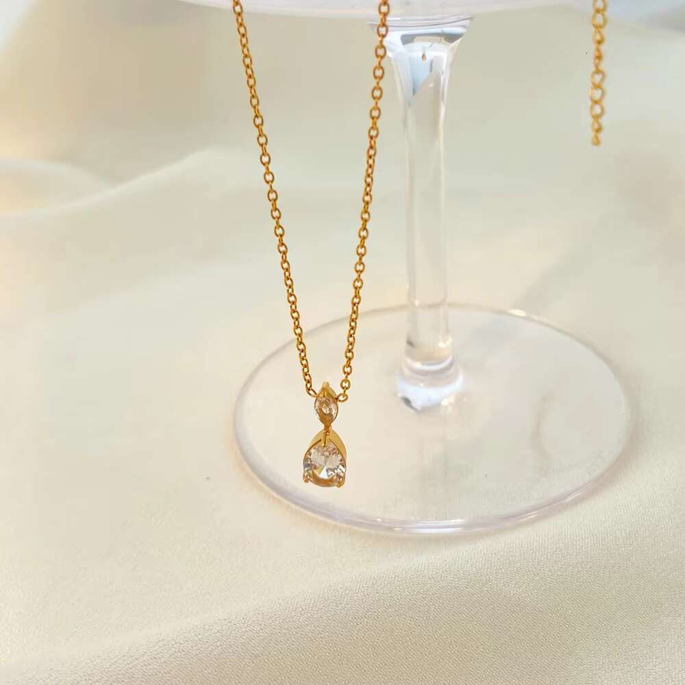 Blogger's Small Waist Fashion Accessories 2025 Summer Water Drop Zircon Pendant Necklace
