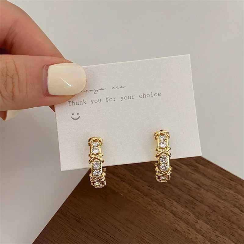 Vintage CC Design Stud Earrings for Women Korean Fashion X Cross Zircon Earring Engagement Jewelry Gifts Wholesale Y250510