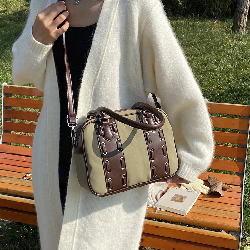 Advanced Style Home Handheld Crossbody for Women 2025 New Fashionable Niche Design Boston Shoulder Bag
