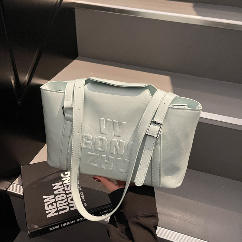 2025S Designer Korean Edition Fashion Feel Women 2025 Summer New Daily Commuter Large Capacity Single Shoulder Underarm Small Square Bag Free Shipping