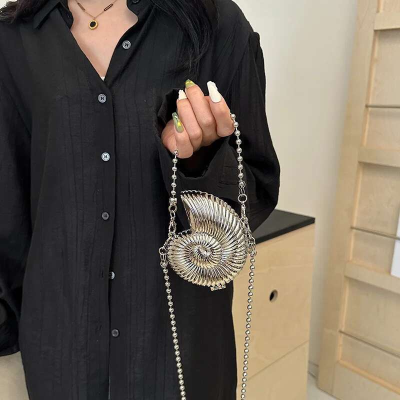 New Metal 2025 Mini Conch for Women Fashion Shoulder Designer Lipstick Makeup Bag