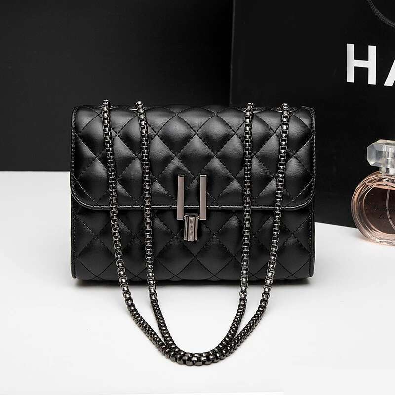 Fashion Lingge Square Women's Shoulder Quilted Detail Chain Full Bag Crossbody Bag, Flip Wallet