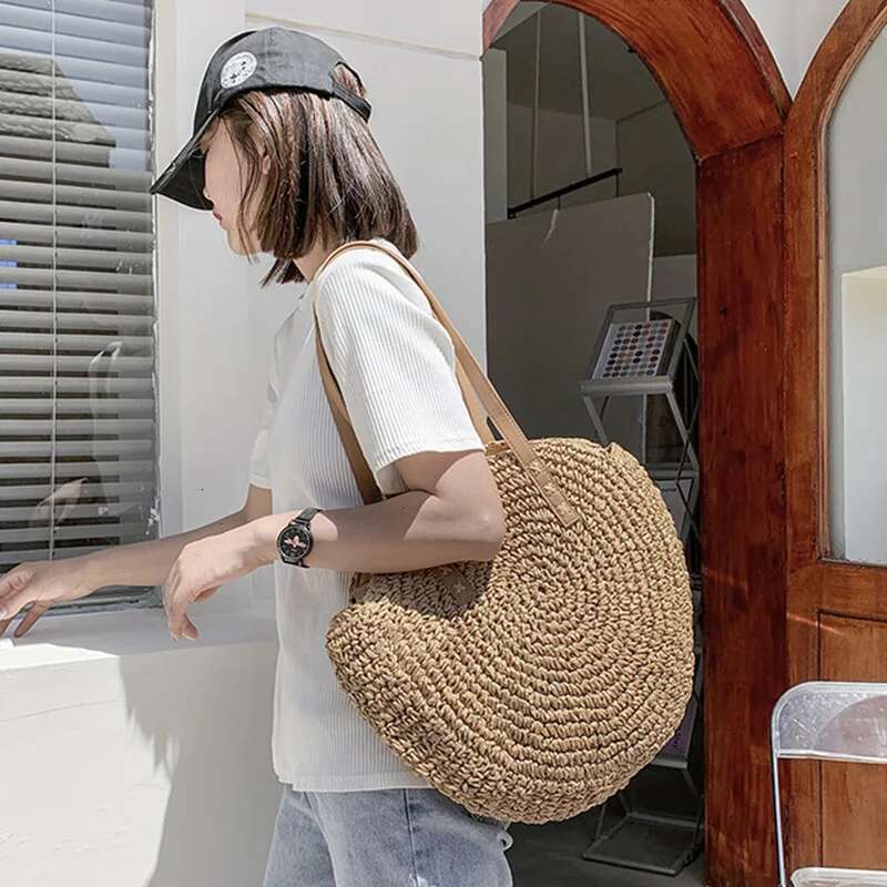 Summer Round Straw Women Vacation Woven Beach Shoulder Large Capacity Hollow Out Simple Tote Bag