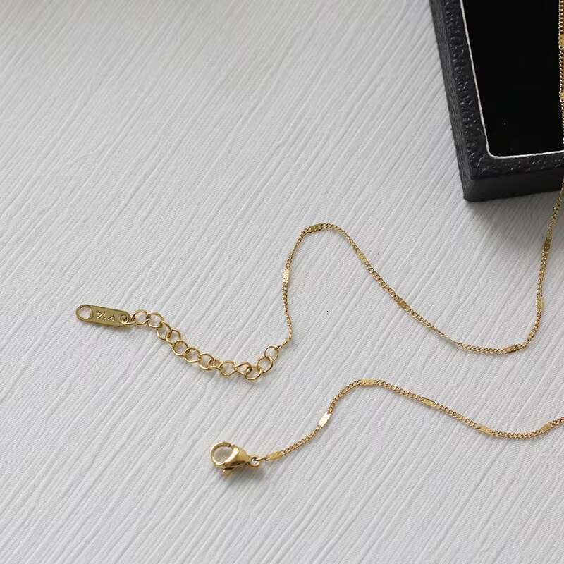 Fashion Art Style Stainless Steel Square Pendant White Shell Necklace