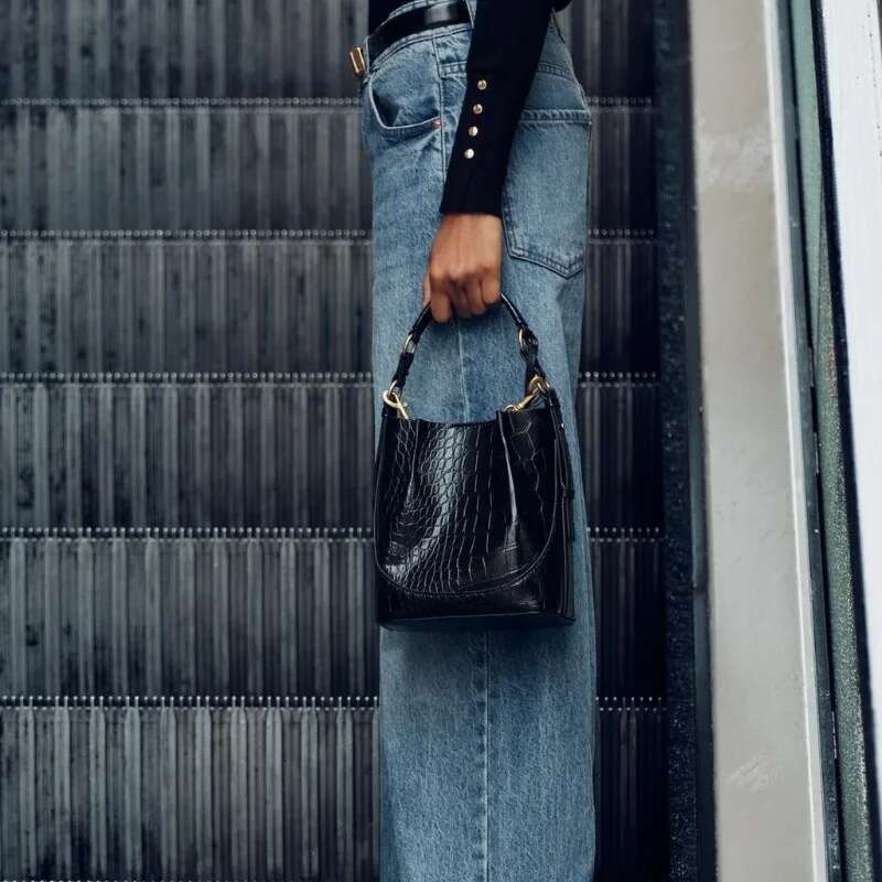 Crocodile Black Animal Pattern Printed Shoulder Bag, Crossbody Handbag, Bucket Bag