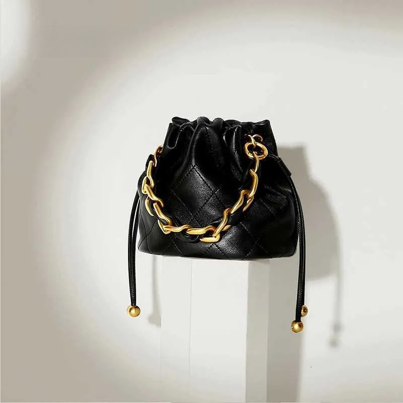 Top Quality Brand High Quality New Style Free Delivery Designer Bag Stylish Shoulder Bag Genuine Leather Quilted Drstring Bucket Bag Women With Chain 