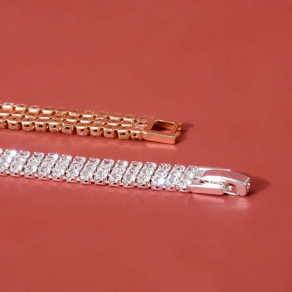 Sophisticated Everyday Jewelry with Sparkling Stones A New Addition by 2025