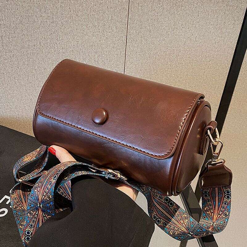 Small women's niche 2025 new trendy internet celebrity versatile broadband shoulder crossbody bag cylindrical bag