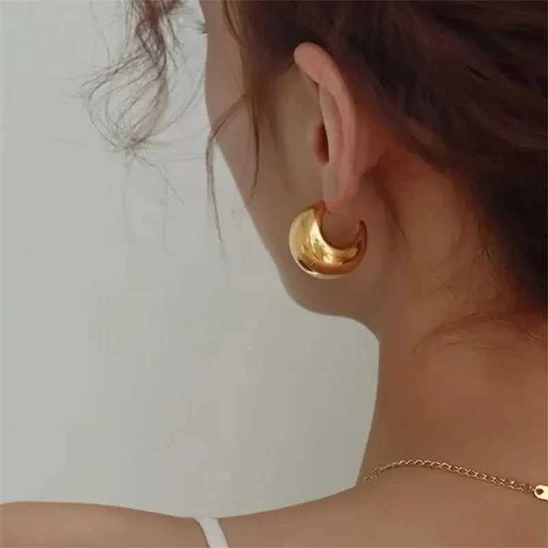 Vintage Plated Gold Smooth Metal Earrings for Women Glossy Shiny Waterdrop Earrings Exaggerated Fashion Jewelry Party Gift Y250510