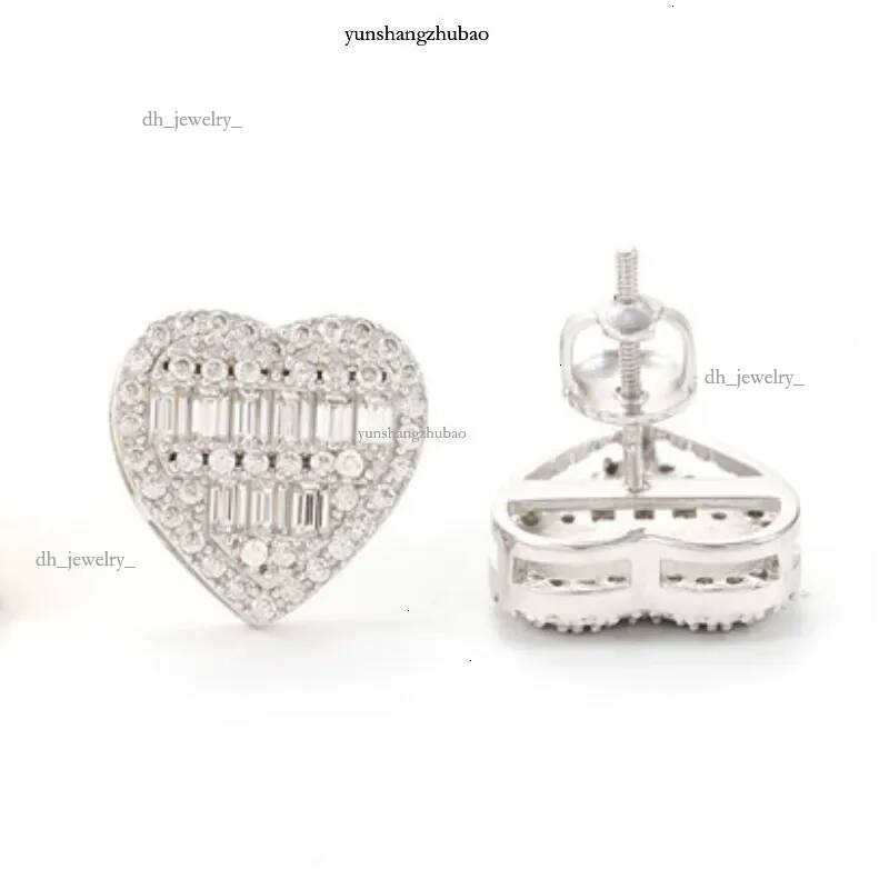 Yellow White Gold Plated Sterg Sier VVS Baguette Moissanite Heart Earrings Studs Nice Gift for Men Women