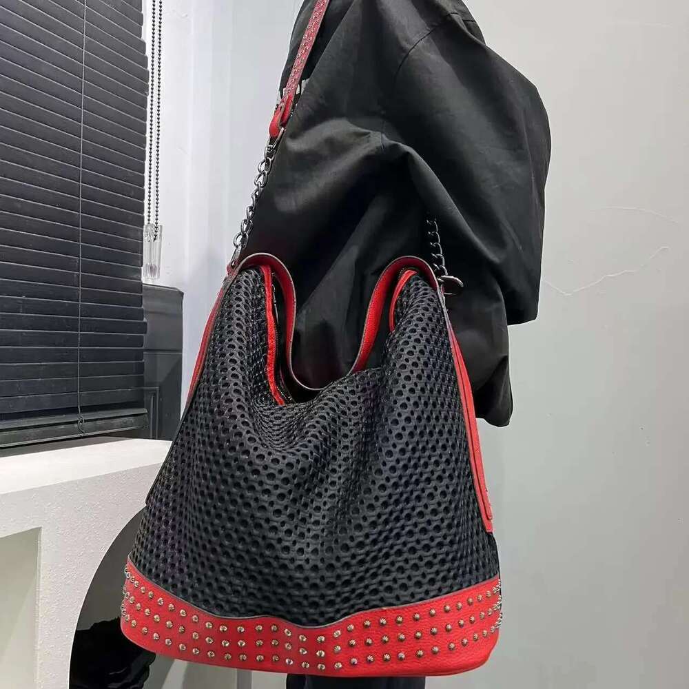 Designer Bag 2025 Ladies' Fashion Y2k Spicy Girl Large Capacity Retro Rivet Splicing Diagonal Cross Shoulder Bag Luxury Bag