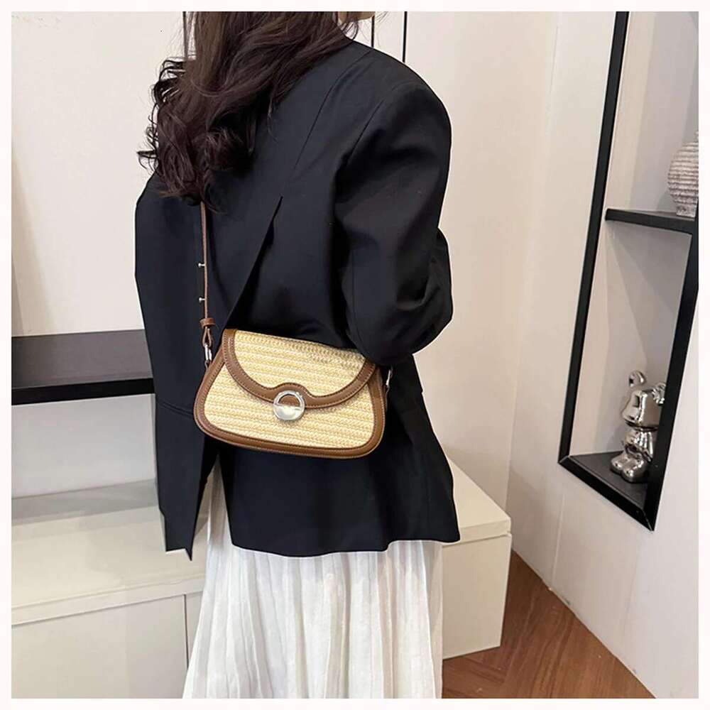 Commuting Textural Underarm Retro Fashion PU Leather Contrast Bag, Flip Straw Single Shoulder Crossbody Women's Bag