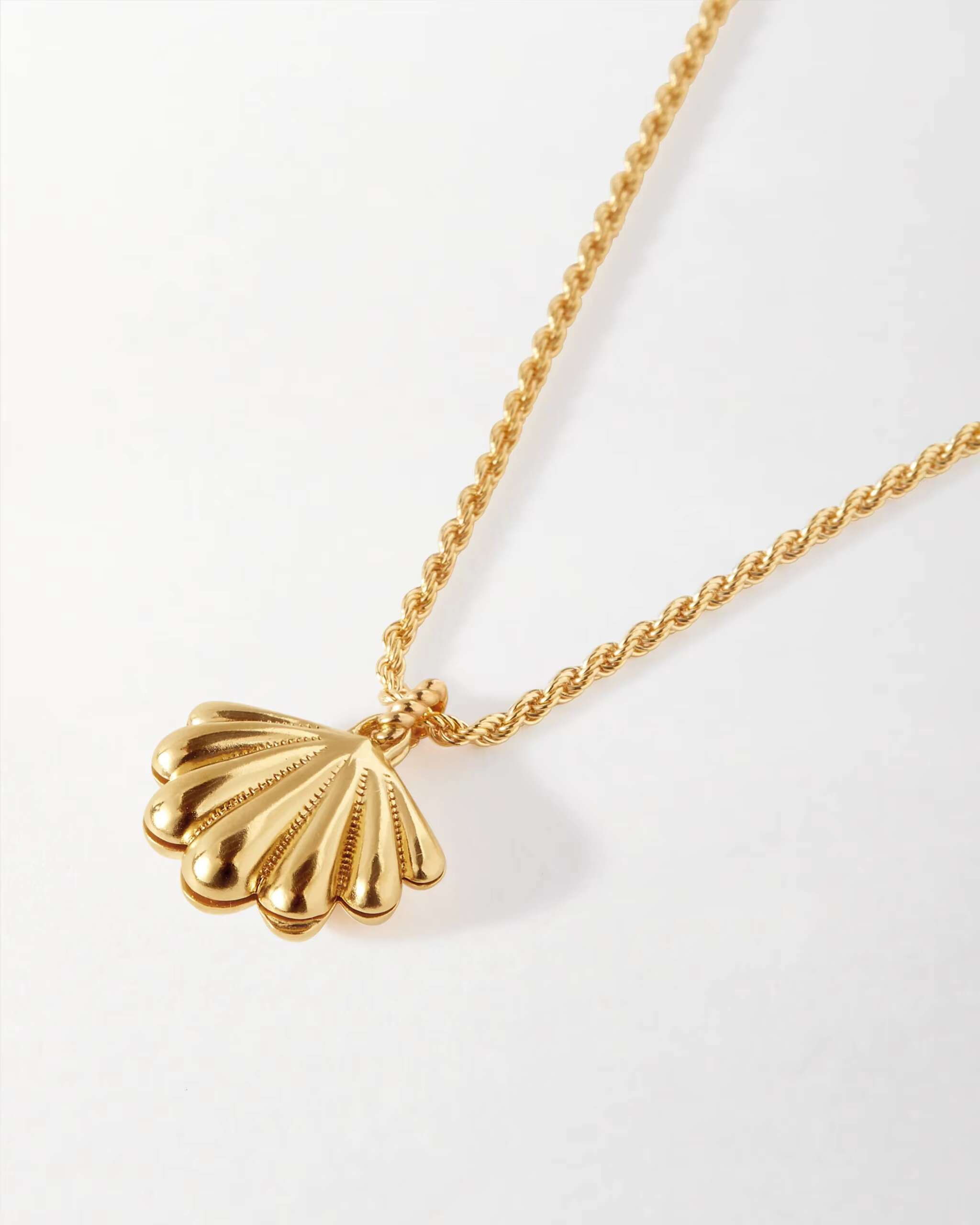 Summer New Gold Plated Laguna Shell Pendant Fashion Design Necklace