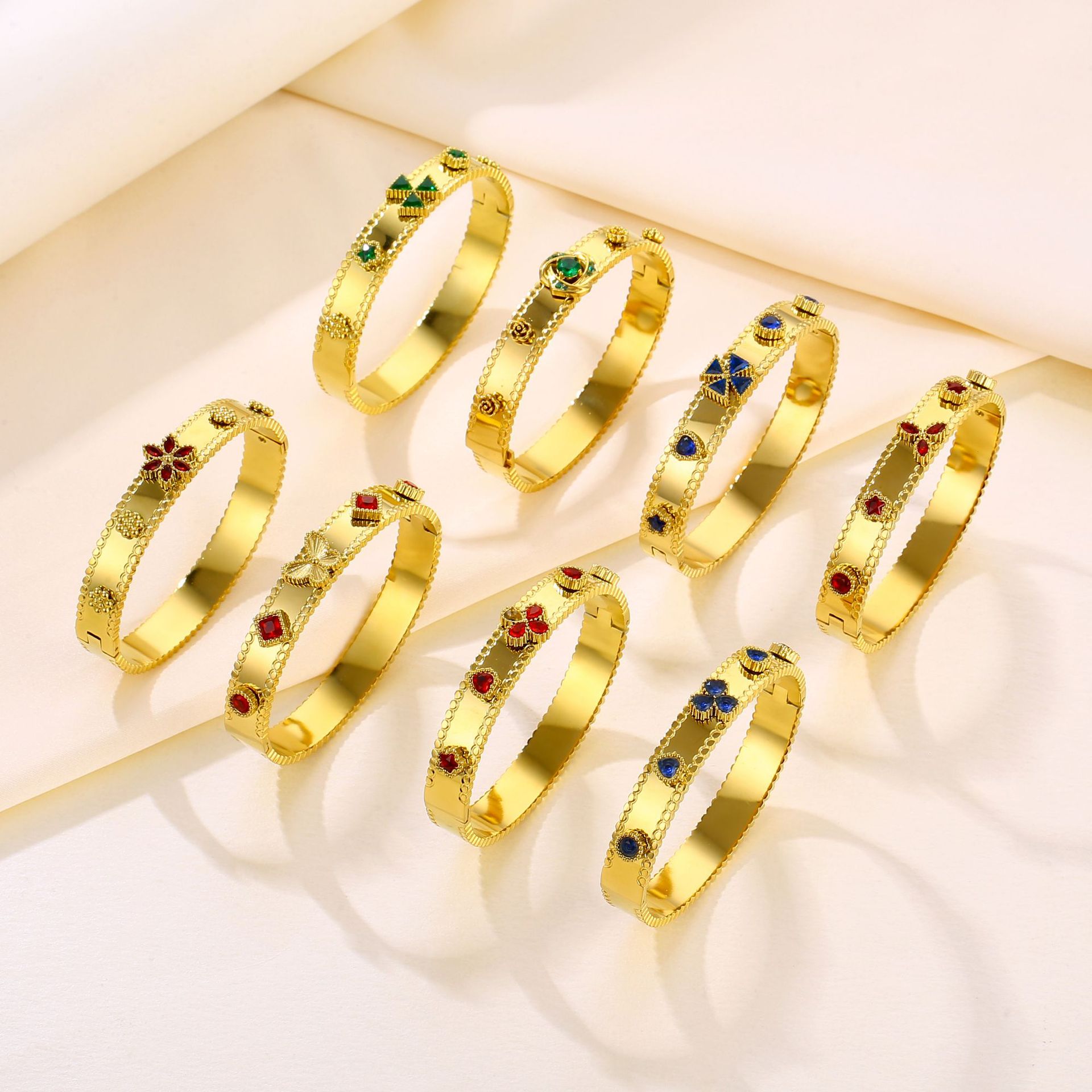 New Fashionable Simple Titanium Steel 18K Gold Waterproof Colorful Zircon Bracelet for Women, Color Retention and Versatile