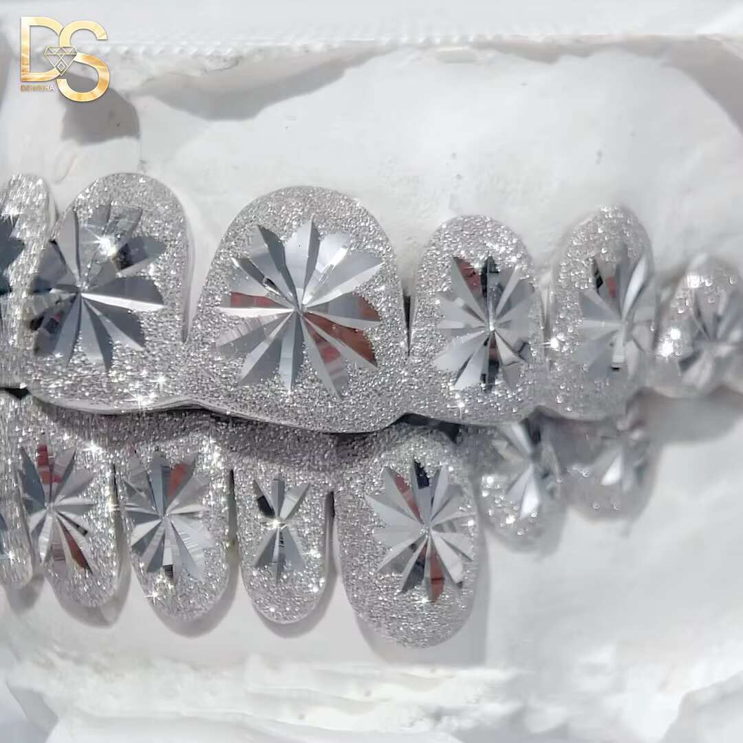 Custom Iced Out Hip Hop Grillz 10k 14k 18k Gold Plated Iced Out VVS Moissanite Diamond Grillz for Teeth