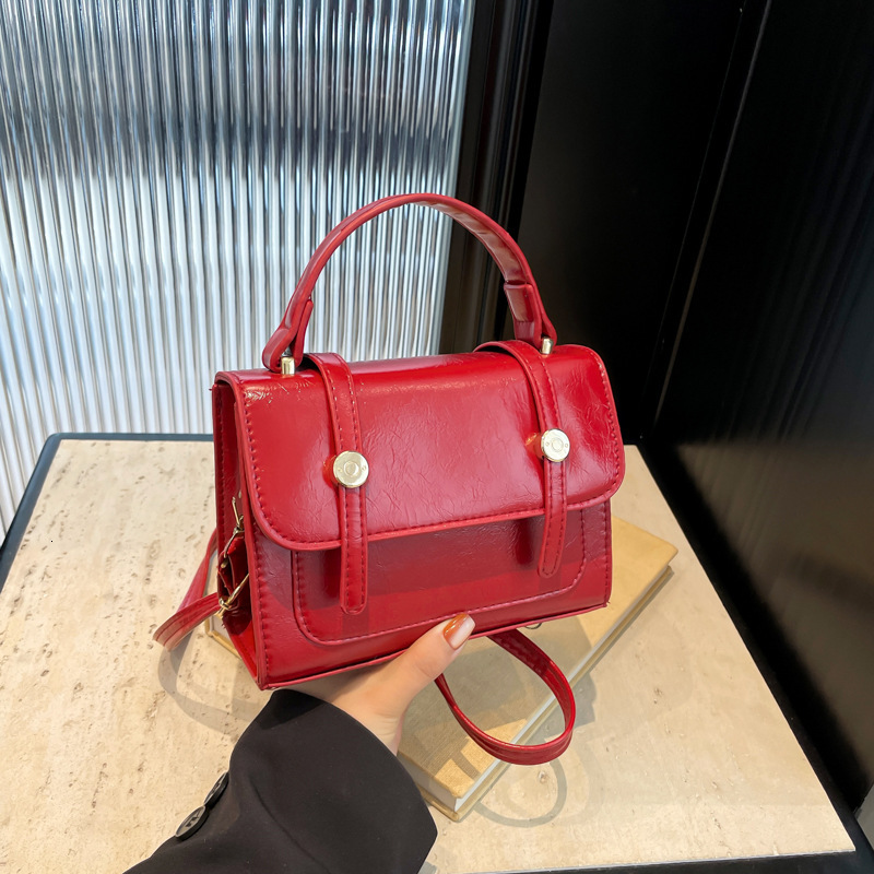 Delivery Designer Bag Commuting Texture Minimalist And Fashionable Handbag 2025 Winter New Versatile Ins Single Shoulder Crossbody Bag Small Square Ba