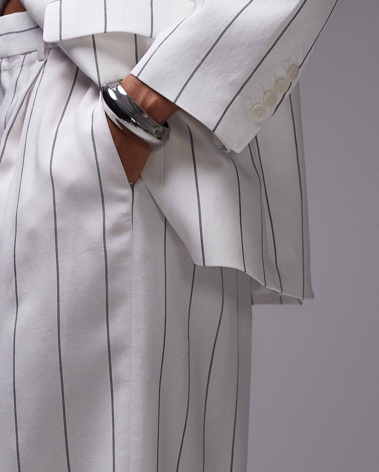 Fashion Pinstripe Mother Suits 2 Piece Set Jacket Pants Women Coat Single Breasted Ladies Suit Customized