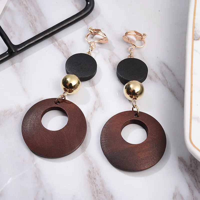 Natural Wood Clip on Earrings for No Pierced Hole Ear for Women Fashion Statement Geometric Earring Korean Girls Jewelry Gift Y250510