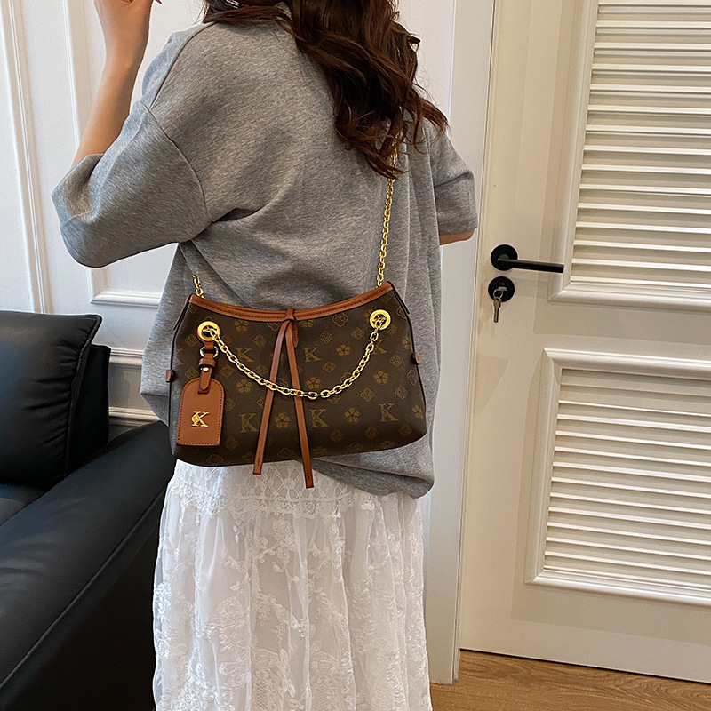2025 Designer Vintage Floral Print Shoulder Bag -Luxury Chain Strap Crossbody Purse for Women, Spacious Commuter Tote with Premium Texture Free Shippi