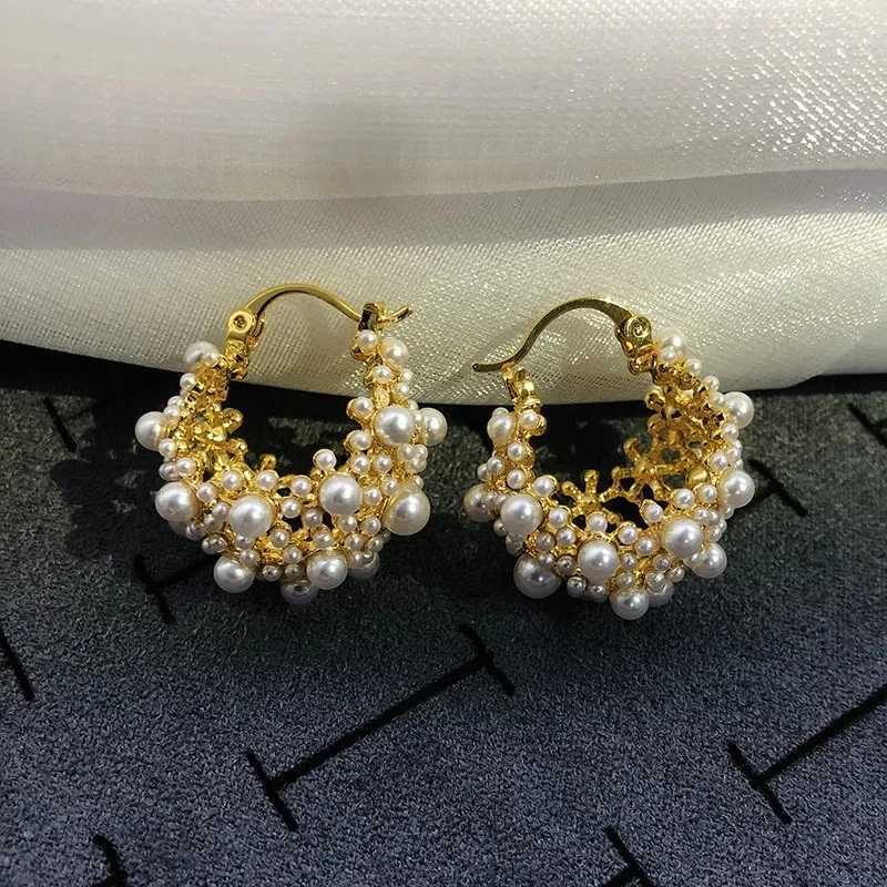 Irregular Metal Pearl Earrings European And American Style Personalized Fashion Stud Earrings Ladies Girls Travel Accessories Y250510