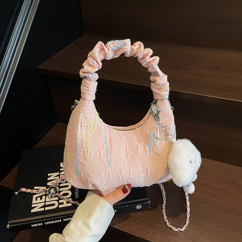 Fashionable pleated hand-held small women's 2025 summer new Korean version chain shoulder commuting crossbody bag