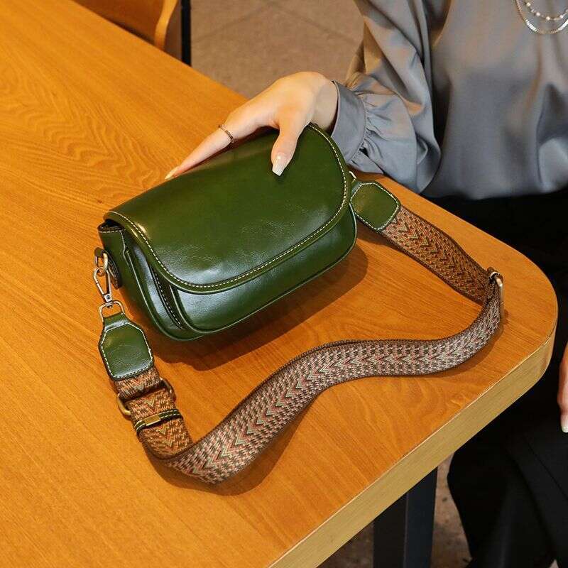 Cowhide leather 2025 popular new fashion small square bag, single shoulder crossbody bag for women