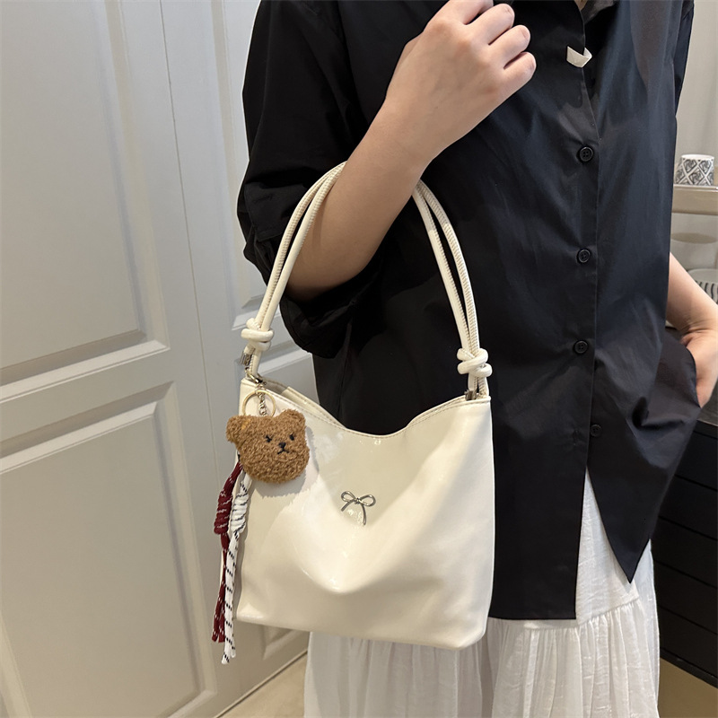 Fashionable and minimalist tote women's 2025 summer new item, bow tie accessory, shoulder bag, trendy crossbody bag