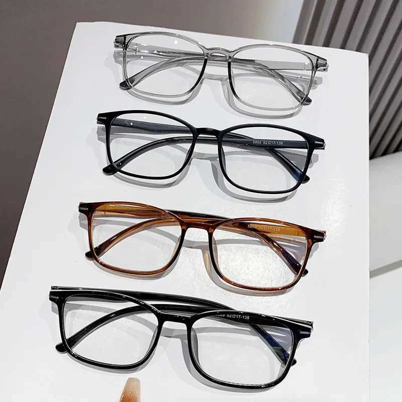 2025 Ultralight Square Photochromic Myopia Glasses for Men Women Inddor Outdoor Anti-UV Near Sight Eyewear Retro Eyeglasses W250513