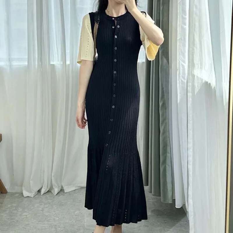 Summer Spring New French Elegant Fragrance High-end Knitted Mermaid Hollow Slimming Fish Tail Knit Dress