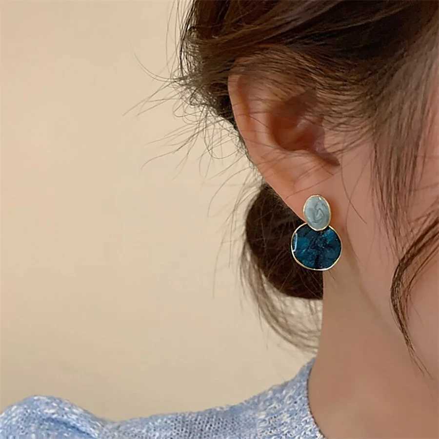 Fashion Elegant Geometrical Earrings Retro Blue Enamel Round Stud Earrings for Women Brincos 2C003 Y250510