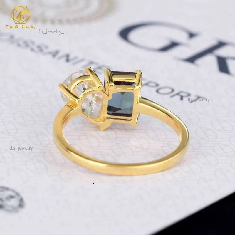Sterg Sier Color Change Emerald cut Lab grown Alexandrite Jewelry Beautiful Cluster Pear Moissanite Engagement Ring