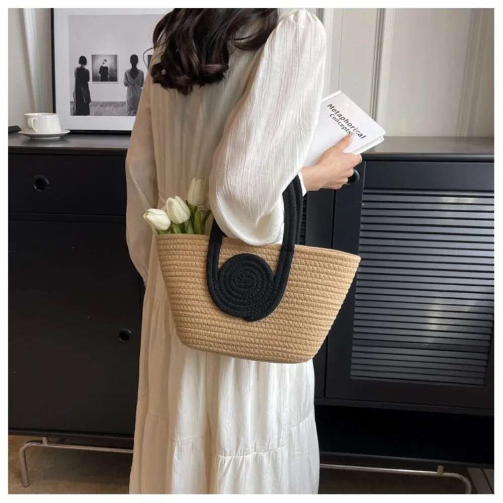 Hand Woven Women New Vintage Hand-Held Bucket With Ins Straw Large Capacity Crossbody Bag
