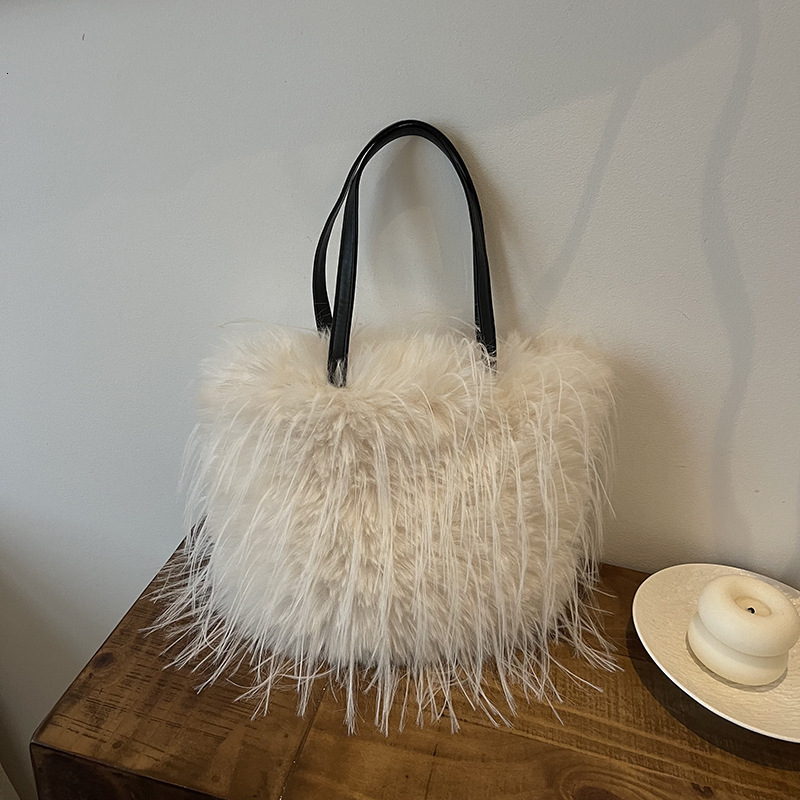 Autumn Winter Turkey Fury 2025 New Collection Forest Sweet and Western Style One Shoulder Handheld Tote Bag Trendy