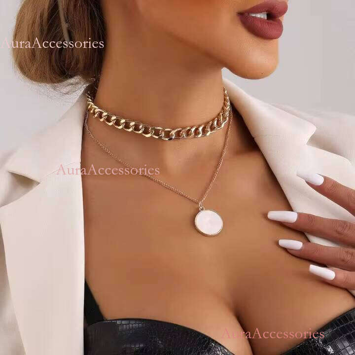 Geometric White Fritillaria Pendant Female Metal Coarse Aluminum Chain Gold Plating Alloy Ornament Necklace