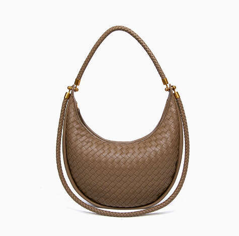 Internet celebrity woven pattern crescent armpit women's versatile 2025 spring/summer new item single shoulder diagonal cross dumpling bag
