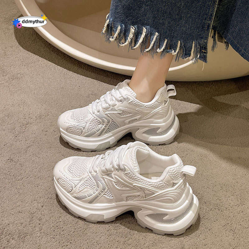 Internet celebrity super hot dad women 2025 summer new style thin mesh breathable height increasing sports thick soled casual shoes ddmythur