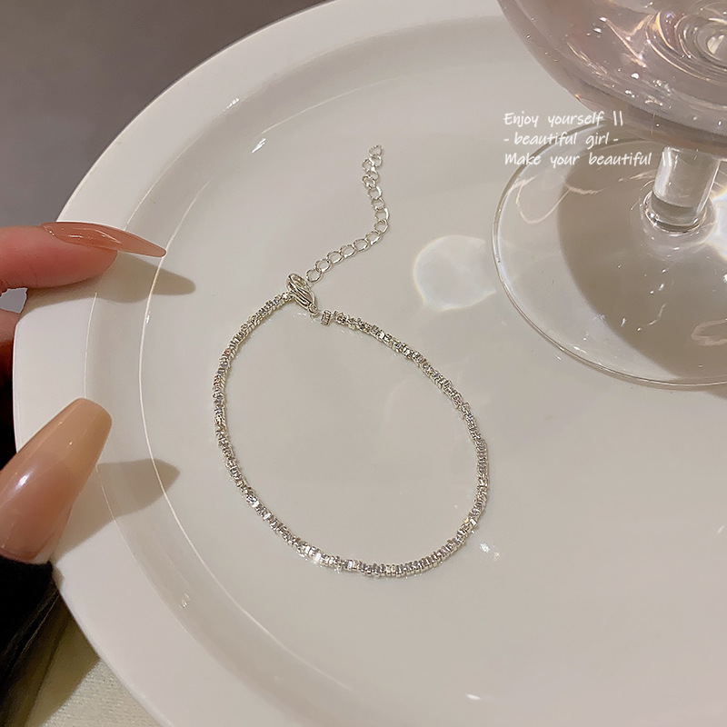 Minimalist Silver Bead Bracelet for Women, Trendy and Elegant Luxury Charm Hand Chain, Inspired by Popular Instagram Styles