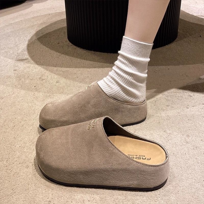 Free shipping. Designer's retro thick-soled one-legged toe cap shoes for the summer of 2025. Versatile, popular, lazy and fashionable slippers wi