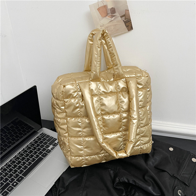 Free Delivery Designer Bag This Year's Popular Women's 2025 Winter New Korean Version Space Cotton Clothing Large Capacity Single Shoulder A