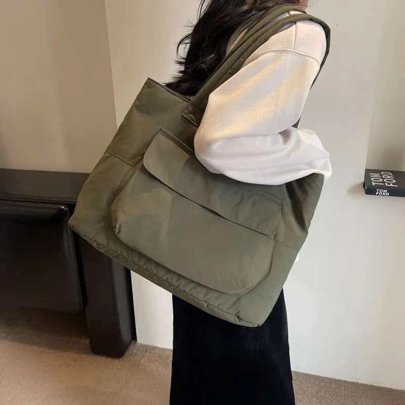 Personalized Simple Shoulder New Casual Unisex Large Capacity Tote Solid Commuter Versatile Zipper Underarm Bag