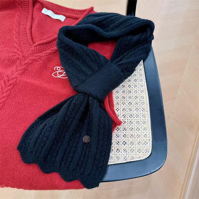 T697 scarf women's winter all-match solid color style simple solid color knitted cross lazy all-match cold-proof couple neck scarf