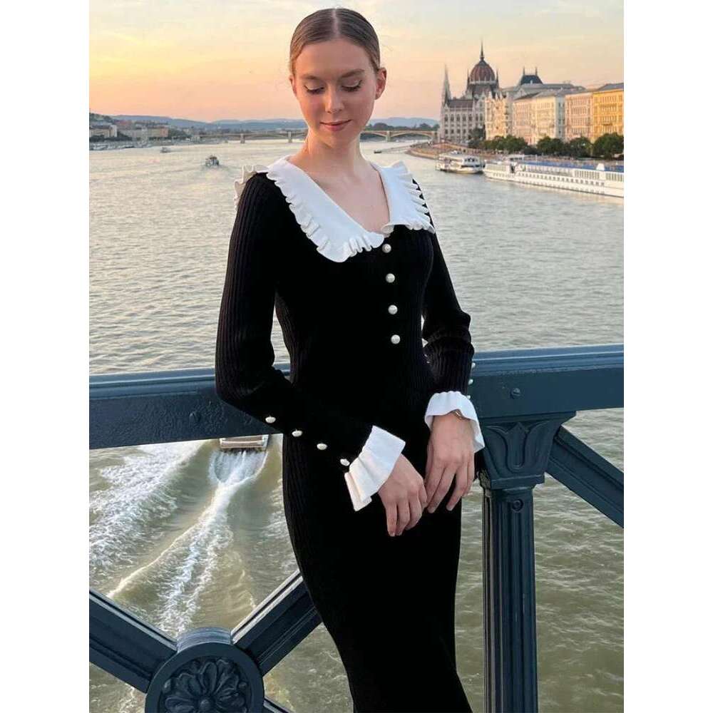 TARUXY High Waist Ruffled Maxi Dresses For Women Autumn Winter Knitted Slim Long Women's Vintage Dress Woman Retro Elegant