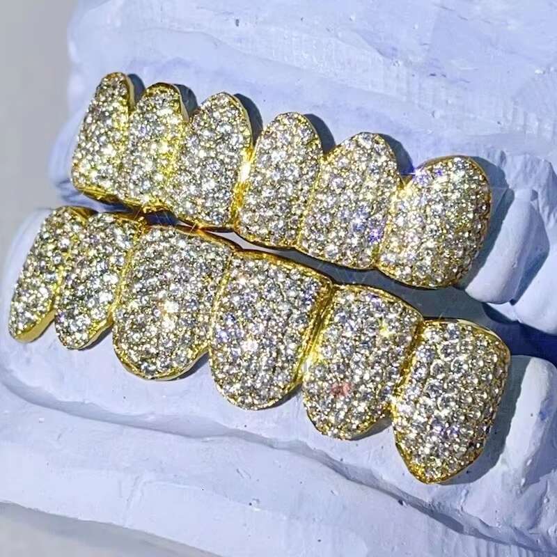 Custom Top 8 Bottom 8 Iced Out Grillz S925 Silver with Gold Plated Hip Hop Hand Setting Vvs Moissanite Diamond Mens Jewelry