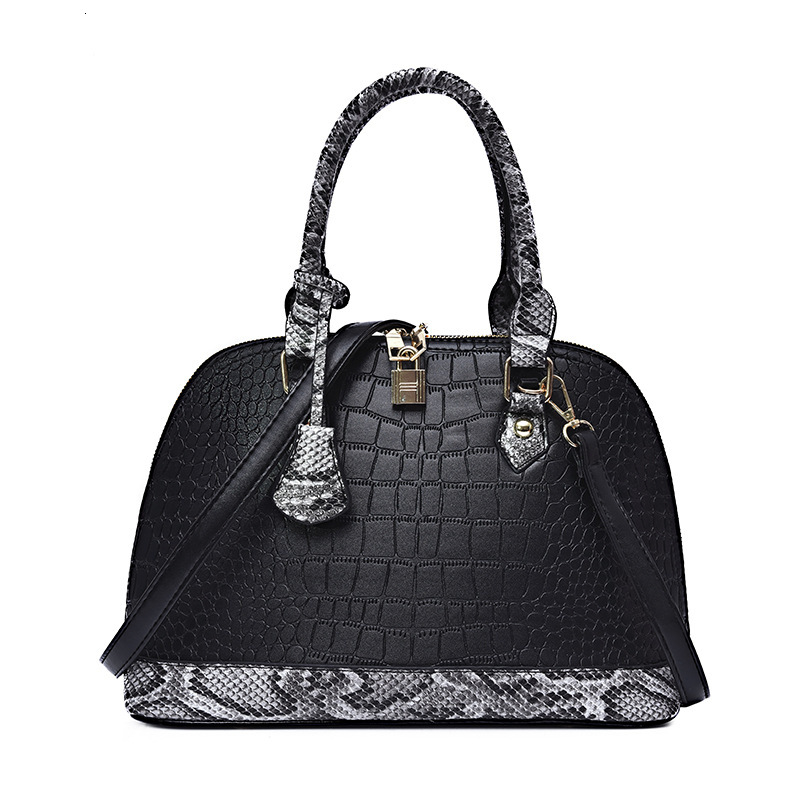 Designer Pack Women S Autumn And Winter New Fashion Crossbody Handbag Snake Skin Shell Bag Free Shipping